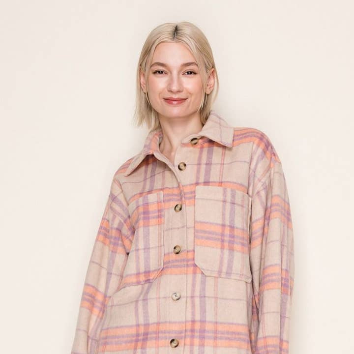 T11389 Geruite Gebreide Shacket met Lange Mouwen voor wholesale door White Birch