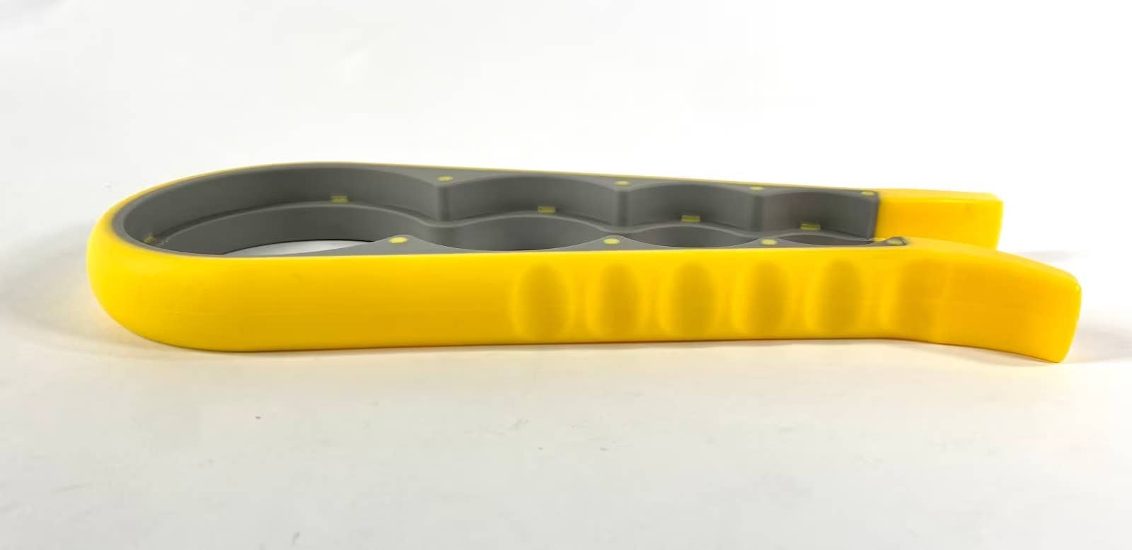 Salzmann Restwaren GmbH - Wholesale Kitchen Tool/Gadget - 5-in-1 lid opener13