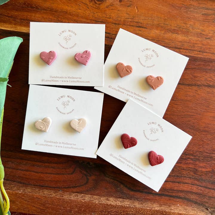Heart stud örhängen för wholesale av Lumu Moon Handmade Designs