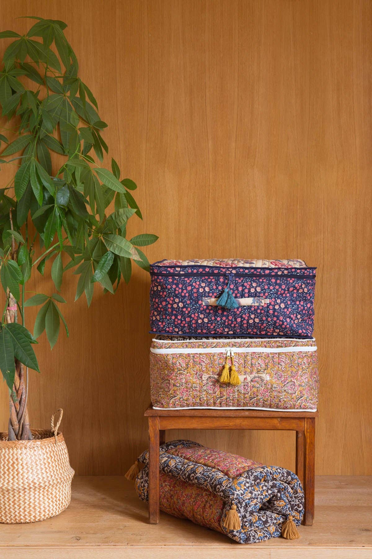 Jamy Seat Mattress - flowers - pink - cream - orange for wholesale on Faire0