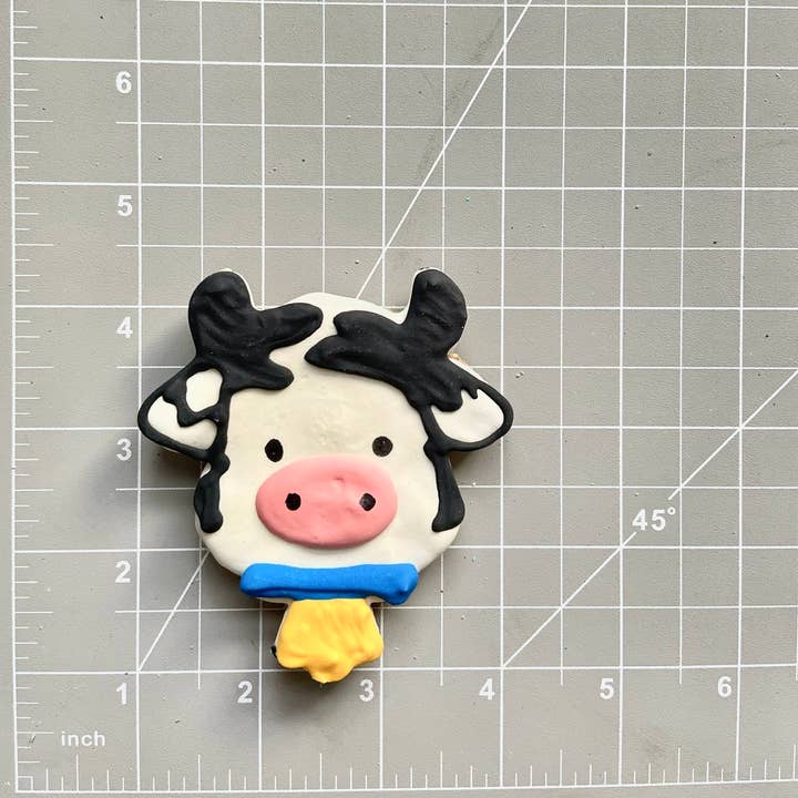 Lucky Biscuit Pet Bakery - Wholesale Pet Treats - Dog - Farm Friend Cookies