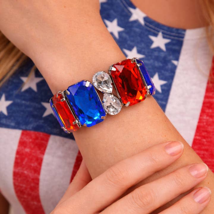 Bracelet extensible rouge, blanc et bleu du 4 juillet pour femme pour la vente par Fiona Accessories