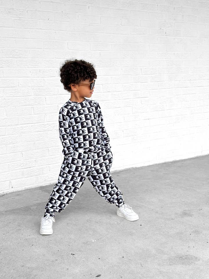 Bambino Surf Co. - Wholesale Lounge Set - Kids - CHECKERED PALM 2 PIECE BAMBOO SET2
