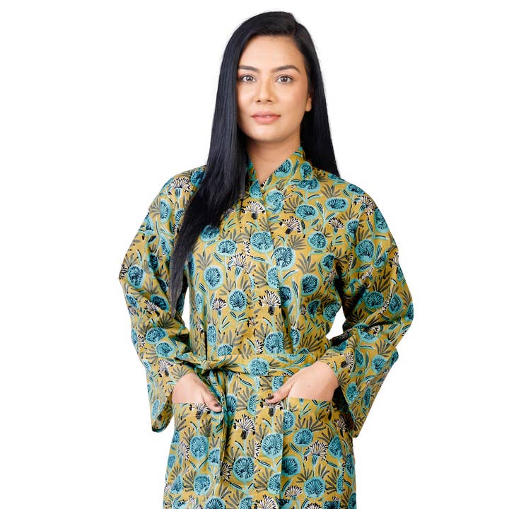 Peignoir kimono pour femme - Imprimé floral foin et sac d'allumettes pour la vente par The Indian Bazaar