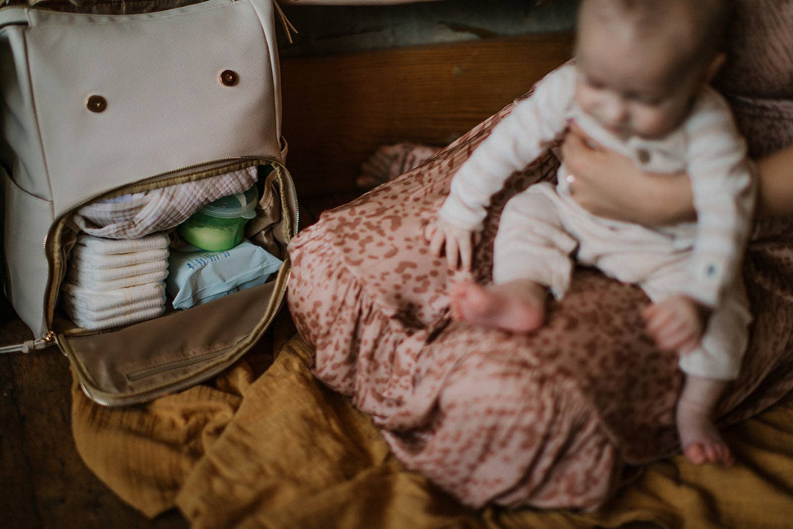 Rori & Rose - Wholesale Diaper Bag - Baby - Aurora Mom Bag with Wet Dry Bag and Hooks9