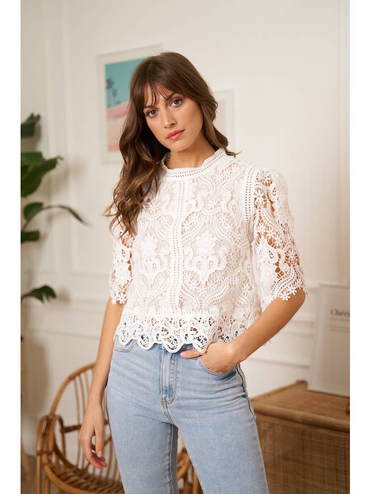 CHOKLATE PARIS - Wholesale Blouse - Women's - Eléanore short sleeve lace top - 80973