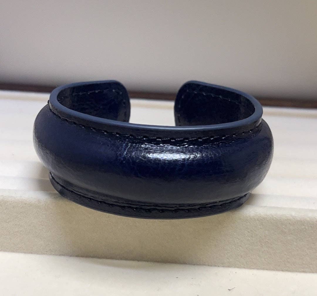 Dipped Shop - Wholesale Cuff Bracelet - Vintage Leather Wide Open Bracelets DP25B58511