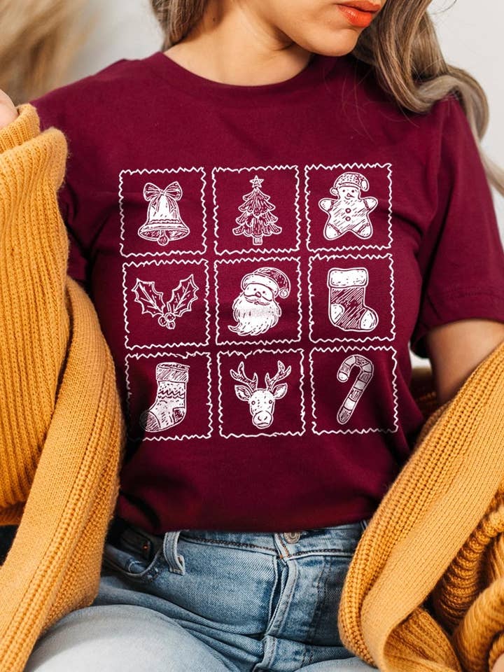 Grafisk T-shirt med juleikoner for engroshandel hos Pink Irene Wholesale