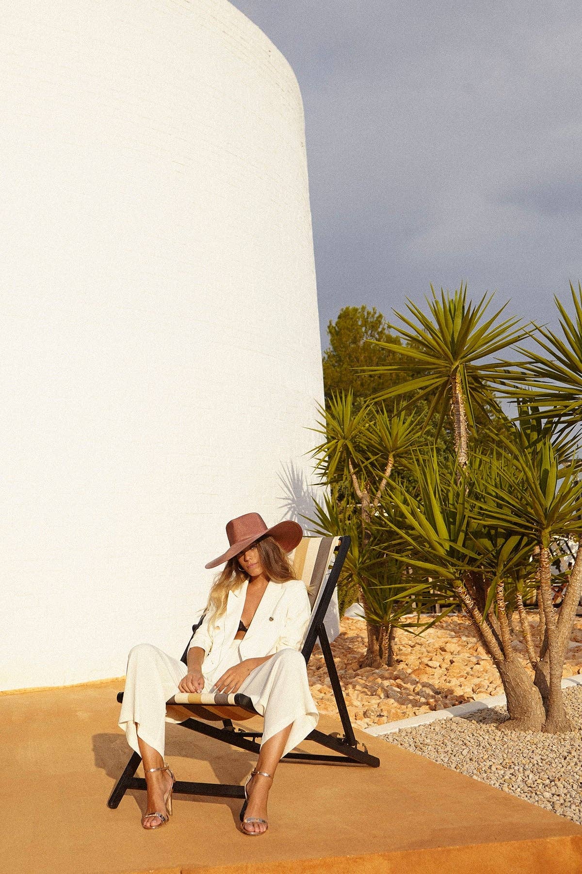 Bruna - Vente Pantalon – femme - Pantalon Libi Crème · Iconiques ·1