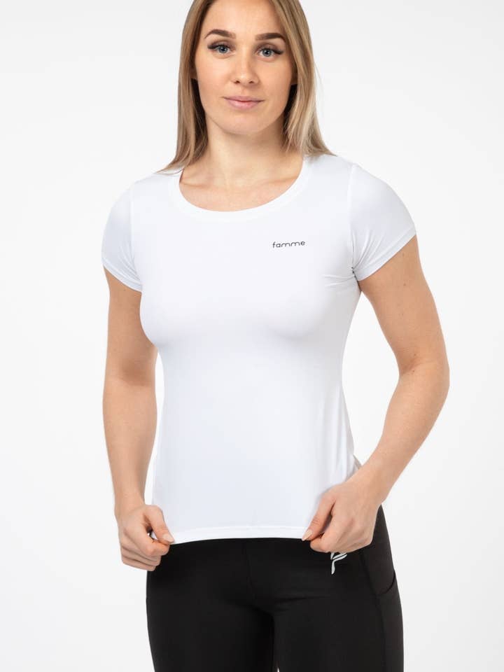 Essentiel T-shirt for engroshandel hos Famme