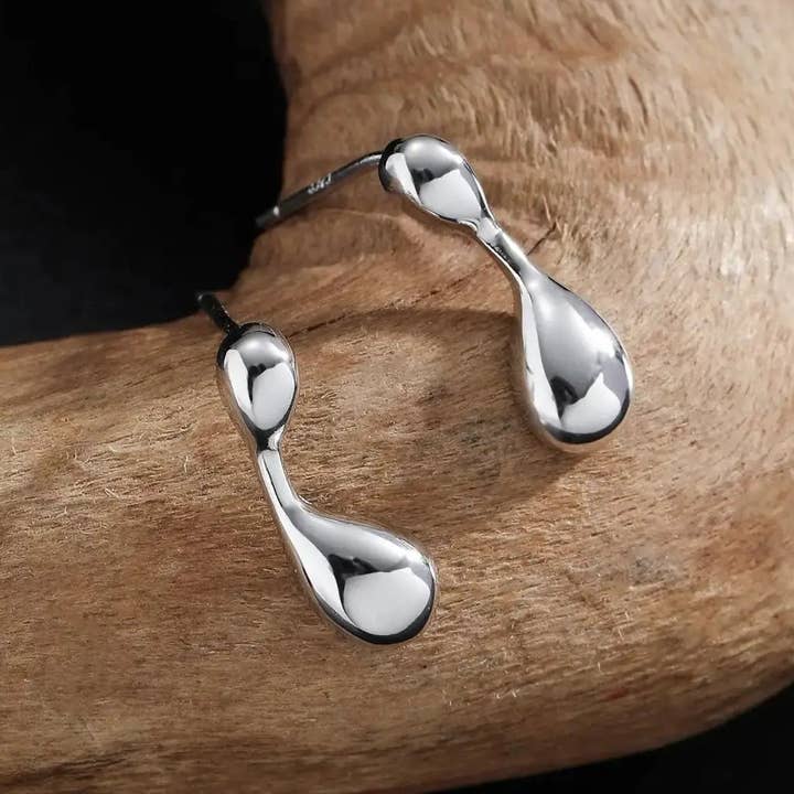 Molten Minimal Silver Studs Earrings for wholesale by Moclein
