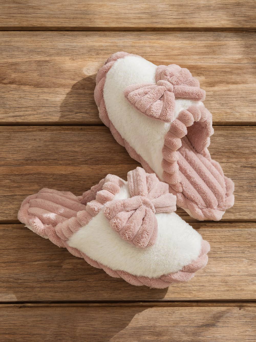 1 the Woman - Wholesale Slippers - Women's - Valentine's day Bow Decor Color Block Ribbed Plush Slippers2