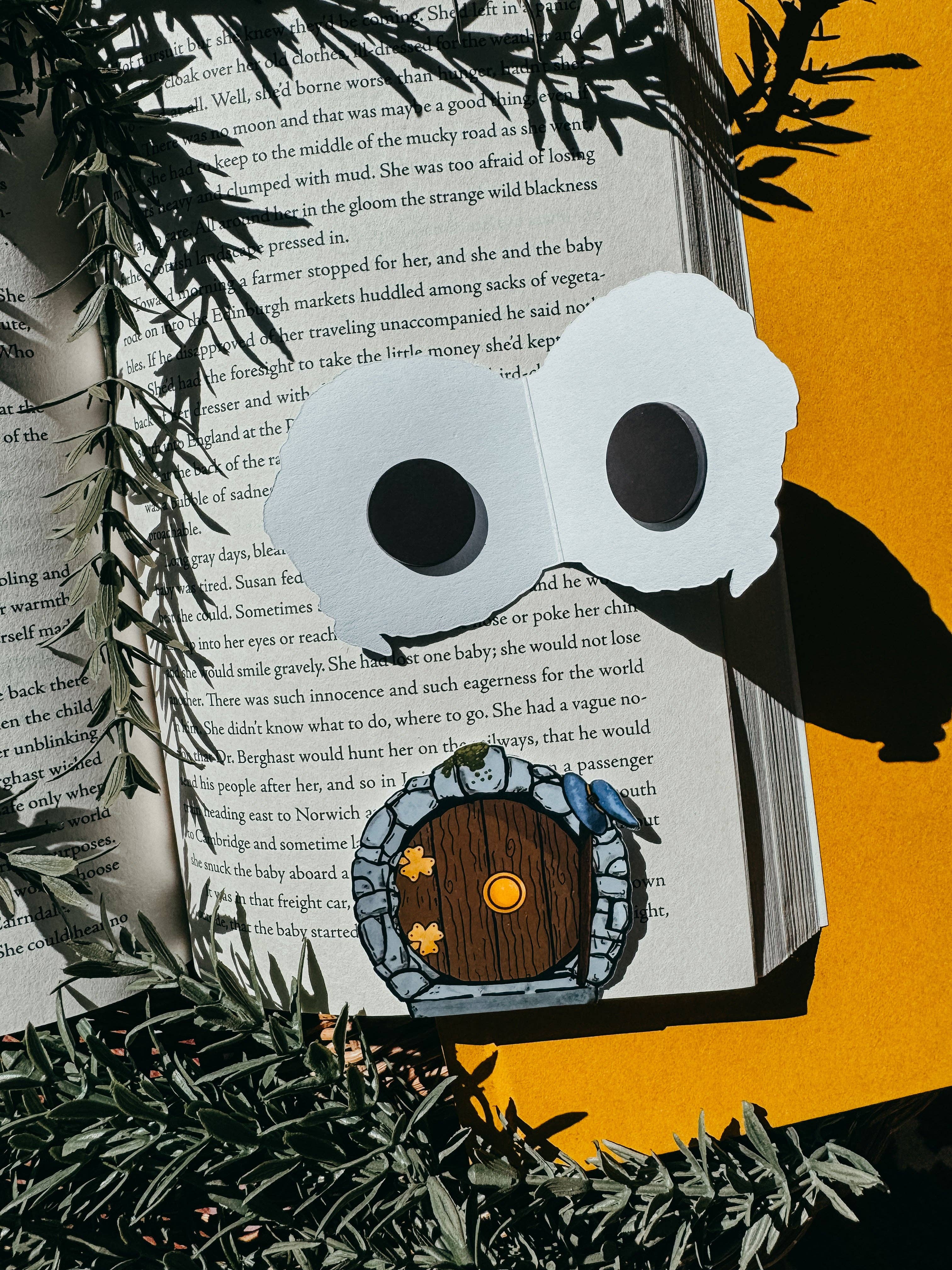 Midnight Readers Shop - Wholesale Bookmark - Hobbit Door Magnetic Bookmark | Hobbit Bookmarks | Fantasy Bookmark | Bookish Gift | Lord of the Rings bookmark5