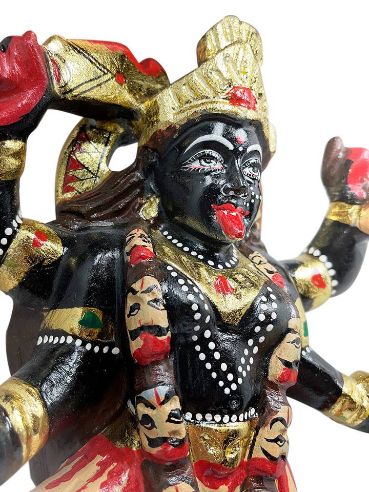Estatua de Kali Ma, tallada a mano en piedra con toques de oro para venta al por mayor de The Deva Shop