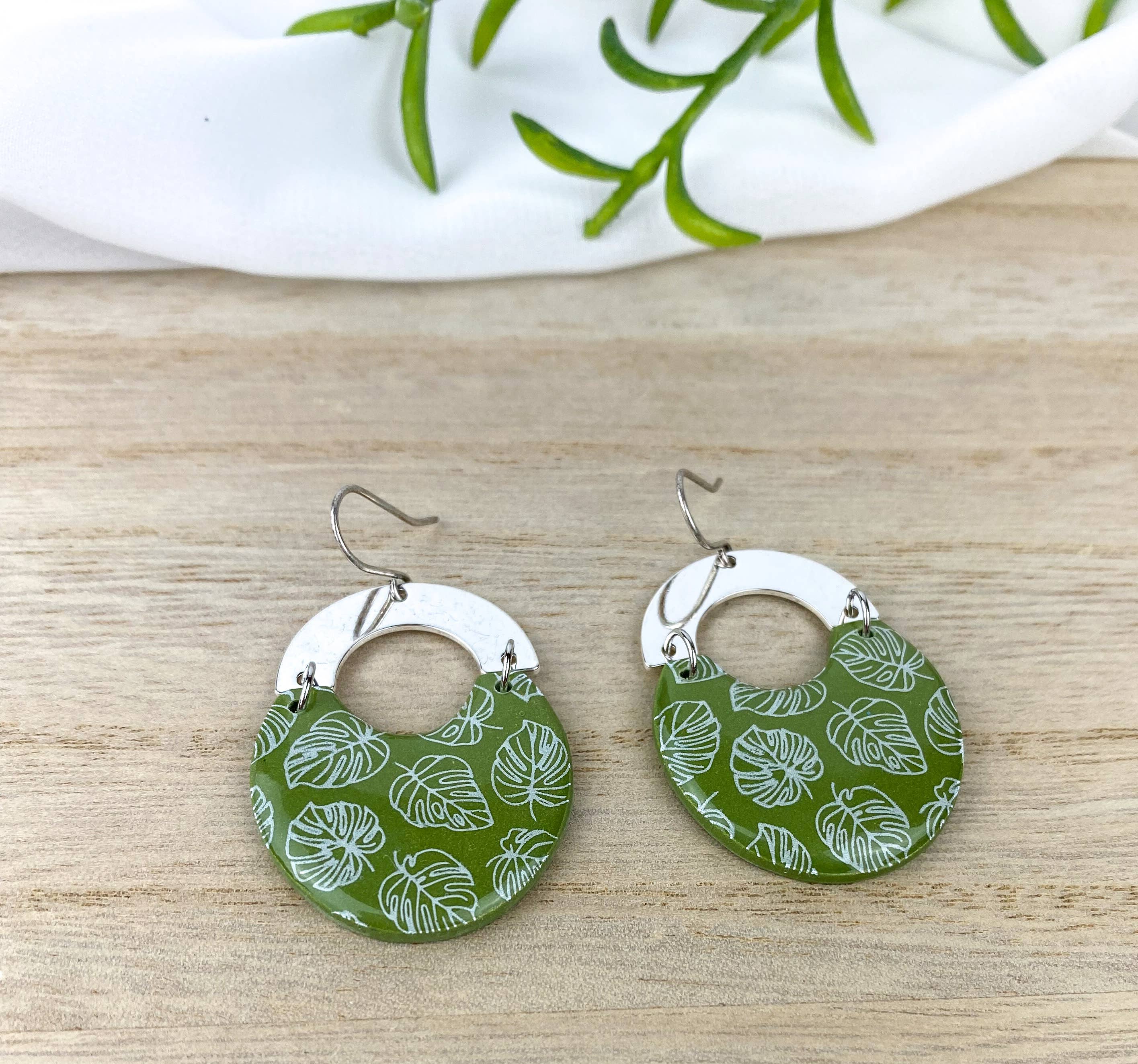 Light Shine - Wholesale Dangle Earrings - Monstera Leaf Dangle Earring | Green Spring Clay Drop |Plant14