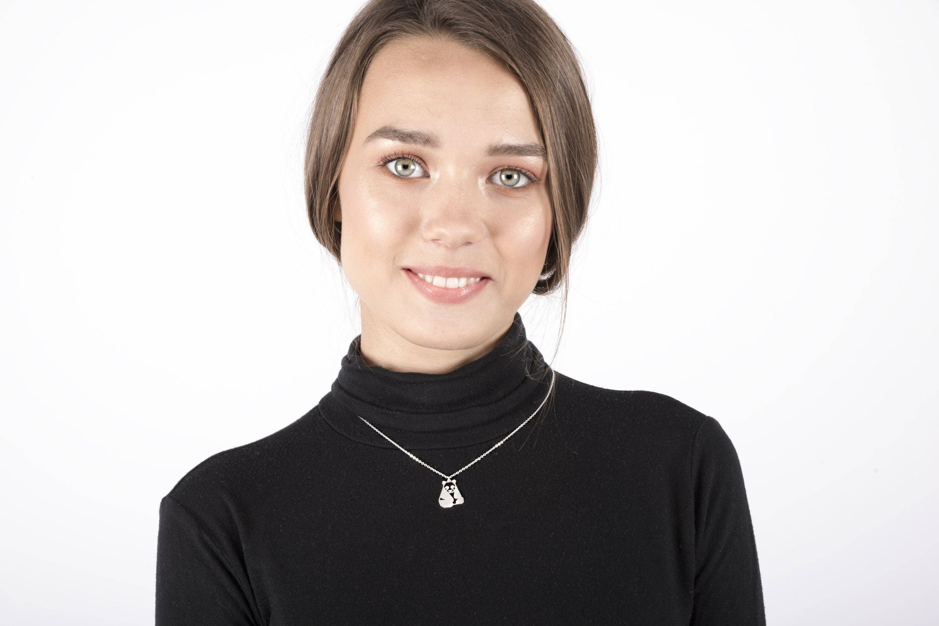 La Menagerie – wholesale Pendant/charm necklace – Panda Silver Origami Necklace4