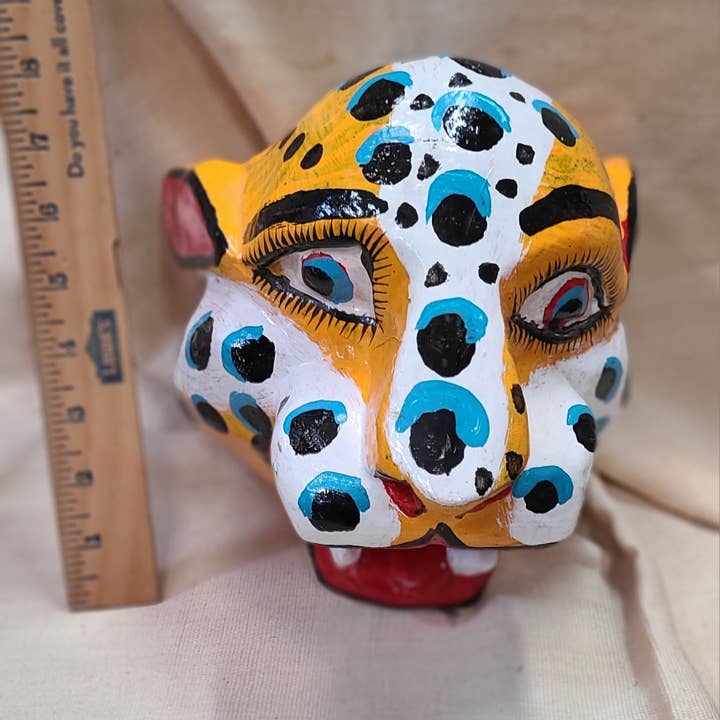 Arara Enterprises – Escultura por atacado – Máscara de tigre/jaguar de madeira. Estado de Guerrero, México.2