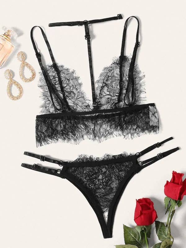 We-vibe - Wholesale Lingerie Set - Women's - Black Bloom Burlap Lace Lingerie Thong set1