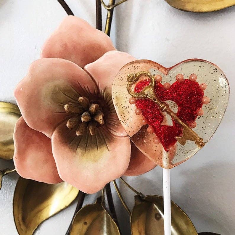 A Secret Forest – wholesale Lollipop – Fondant Red Key To My Heart Lollipops2