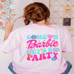 Barbie - Barbie Logo Checkered Background Short Sleeve T-Shirt for Women, Small