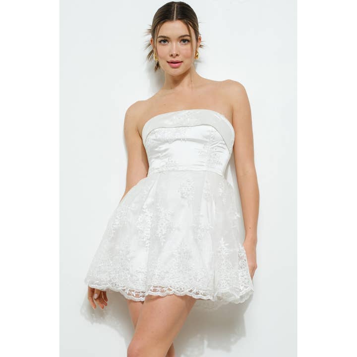 INA - Vente Robe – femme - Robe Mini en Dentelle Florale Brodée Sans Bretelles1