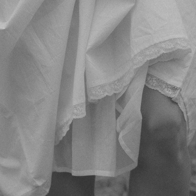 Wilder Collective - Vendita all'ingrosso Vestito - Donna - Abito Juliette in Cotone Organico - Popeline Bianco Edoardiano10