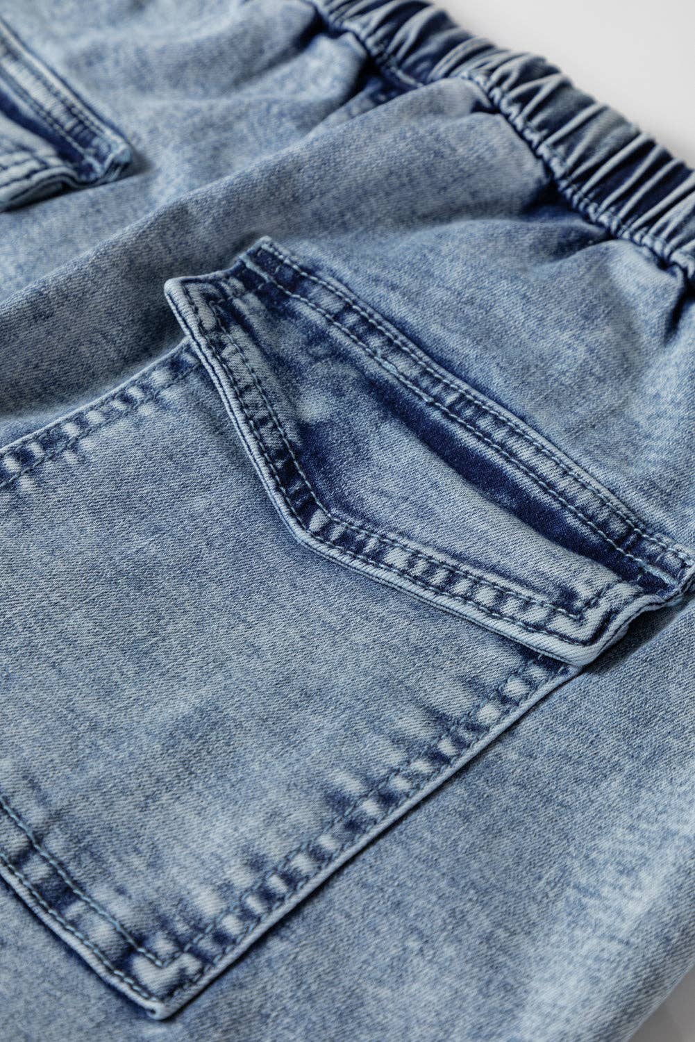 Ashleigh Blau Ashleigh Blue Acid Wash Jeans mit sichtbaren Nähten und Kordelzug in hoher Taille für den Großhandel auf Faire6