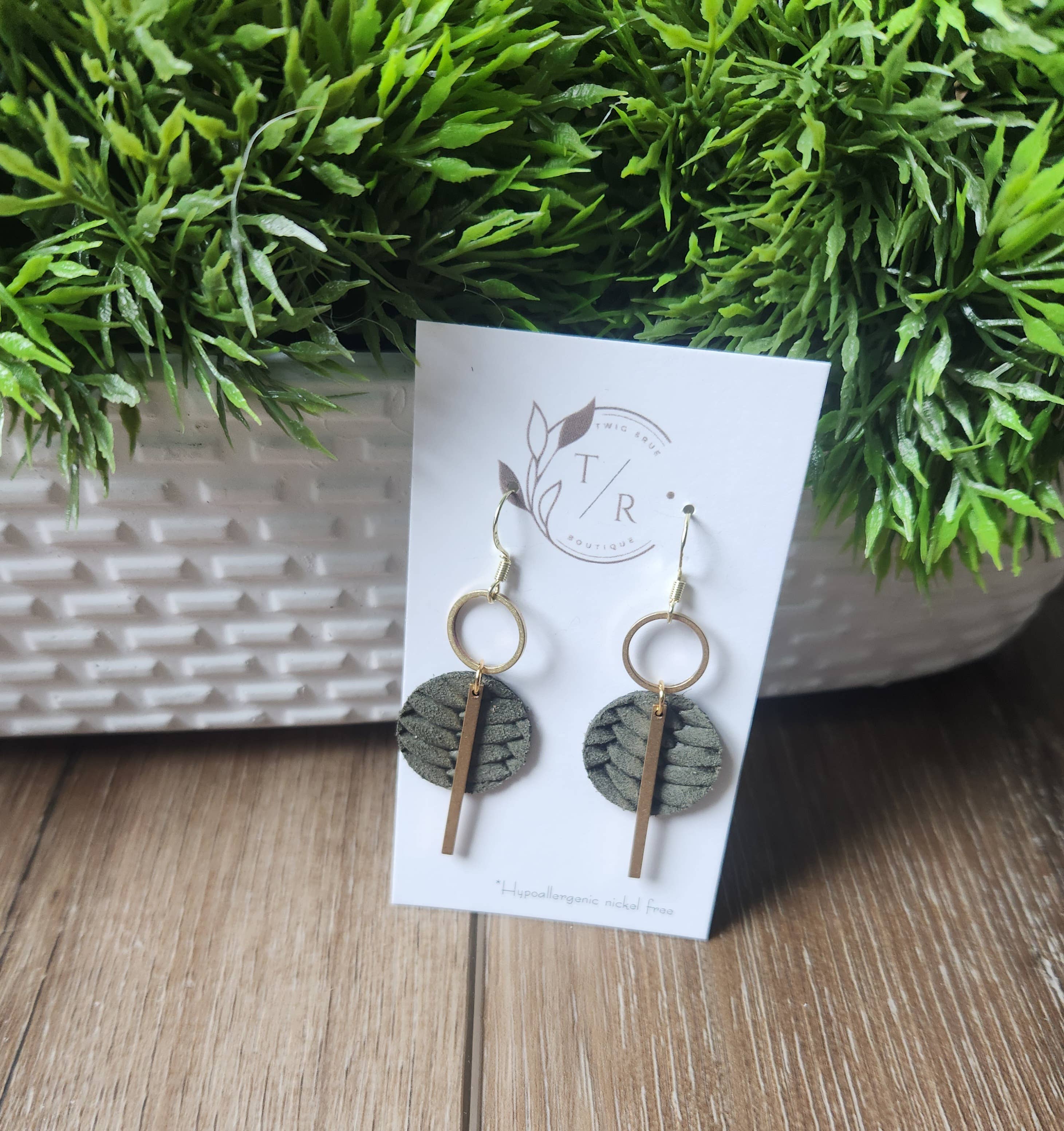 Twig & Rue boutique - Vente Boucles d'oreilles pendantes - mini-Jude | Boucles d’oreilles en cuir véritable, nouvelles couleurs9