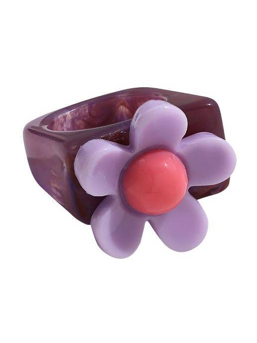 Bague Statement Acrylique Fleur de Marguerite Lilas Power pour la vente par Bree Cooley Designs