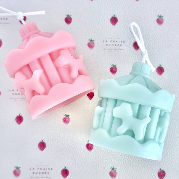 Carousel Soja Kaars | Pastel Kaars Decor voor wholesale door The Cutest Hits
