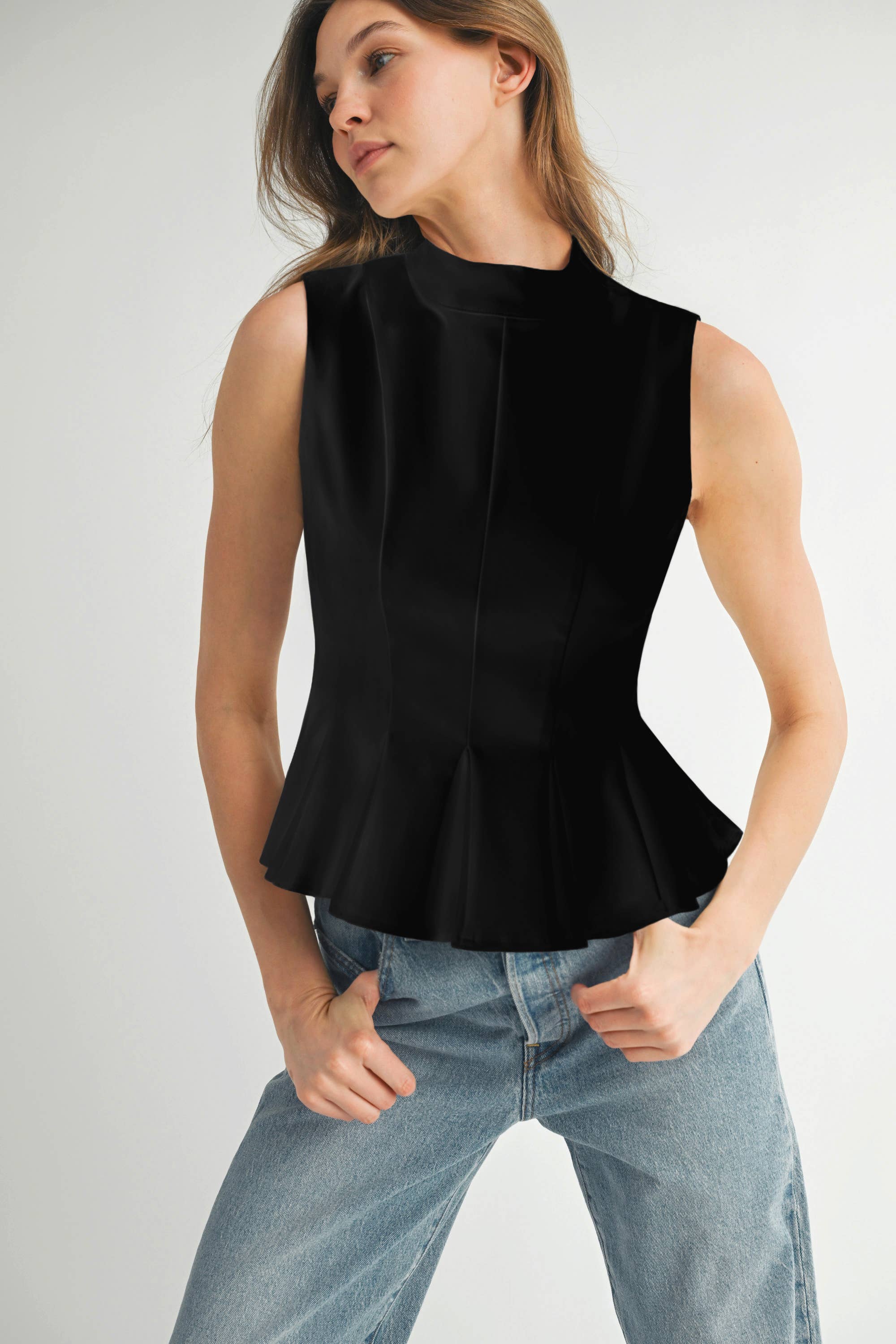 EB LUXE – wholesale Blus - Dam – Ärmlös Hög Hals Volangblus LT19308