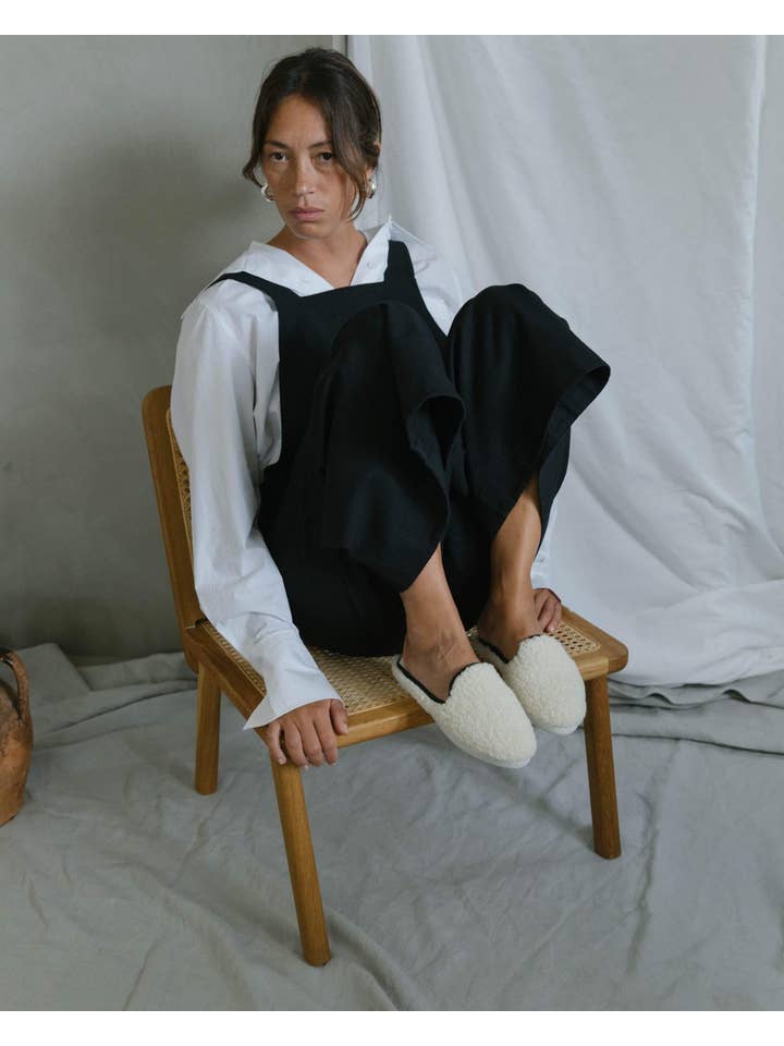 Angarde - Wholesale Mules - Women's - Women's mule with curly wool, black and white4