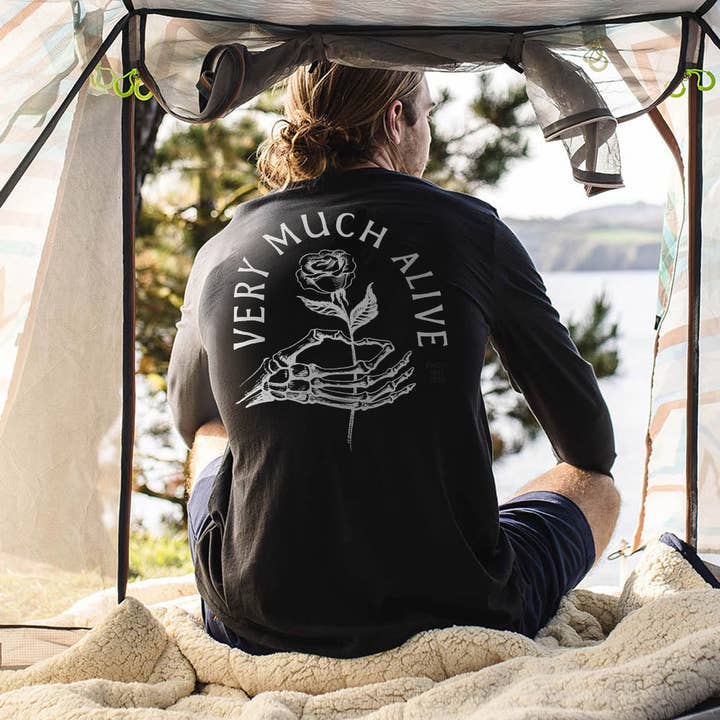 T-shirts à manches longues pour hommes à imprimé crâne, main et fleurs pour la vente par novaxau