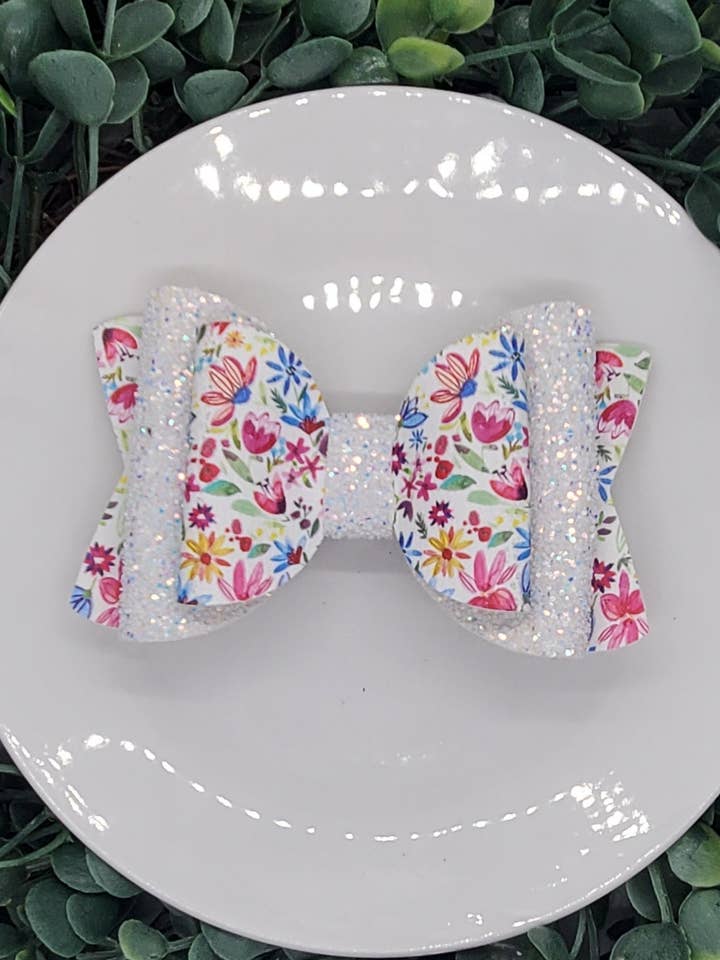 Nœud floral 5" pour la vente par Ashcraft Creations & Designs