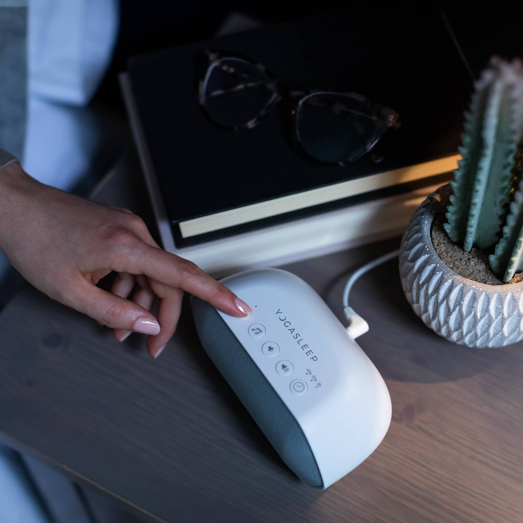 Yogasleep - Wholesale White Noise Machine - Yogasleep Soundcenter Sound Machine2