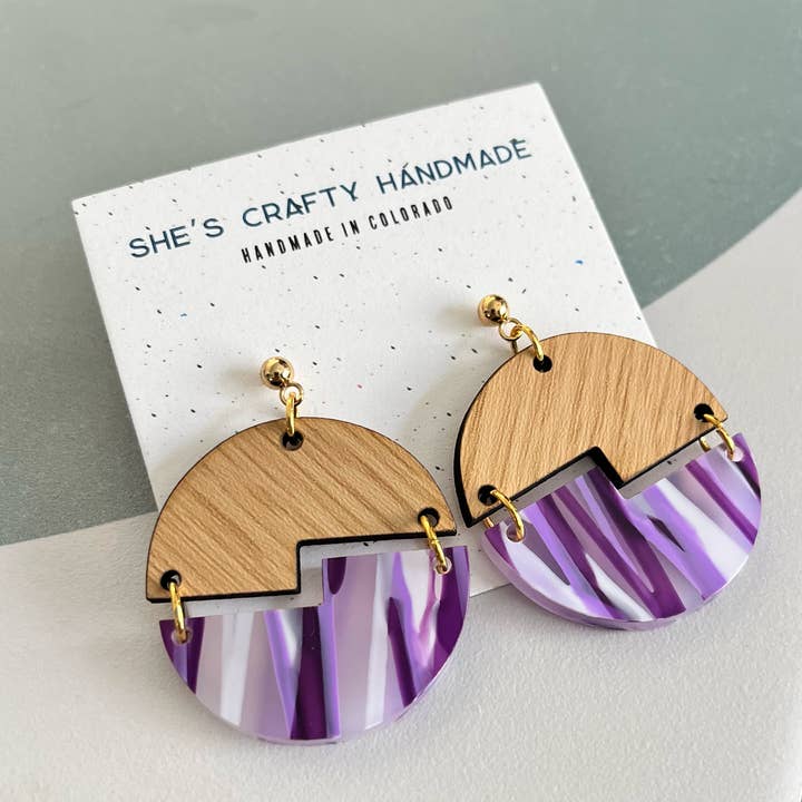 Pendientes de rompecabezas redondos: Palos morados para venta al por mayor de She’s Crafty Handmade