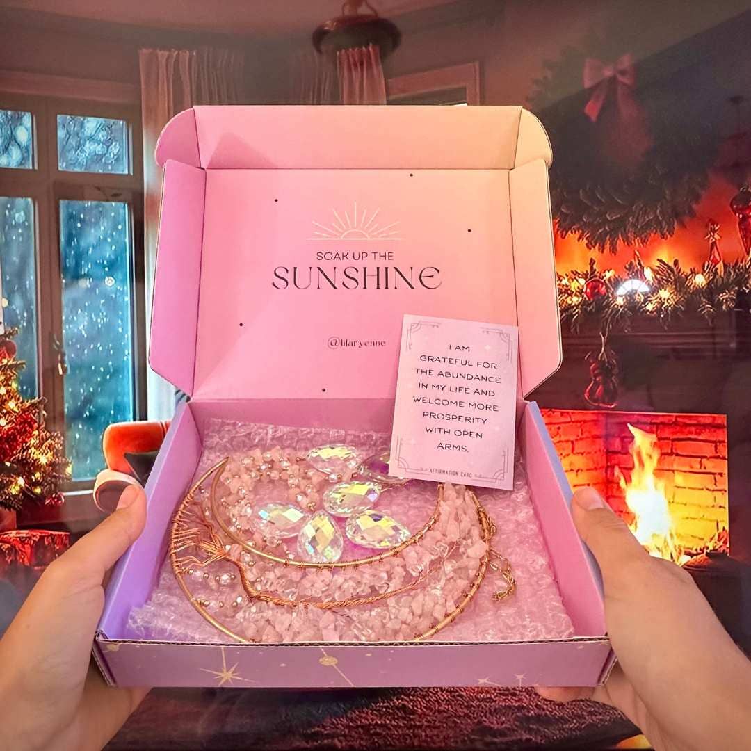 LilAryenne | Jewelry & Suncatchers - Vente Attrape-soleil - Lanceur de soleil Lune de cristal : Améthyste, Agate rouge, Quartz rose - Cadeau1