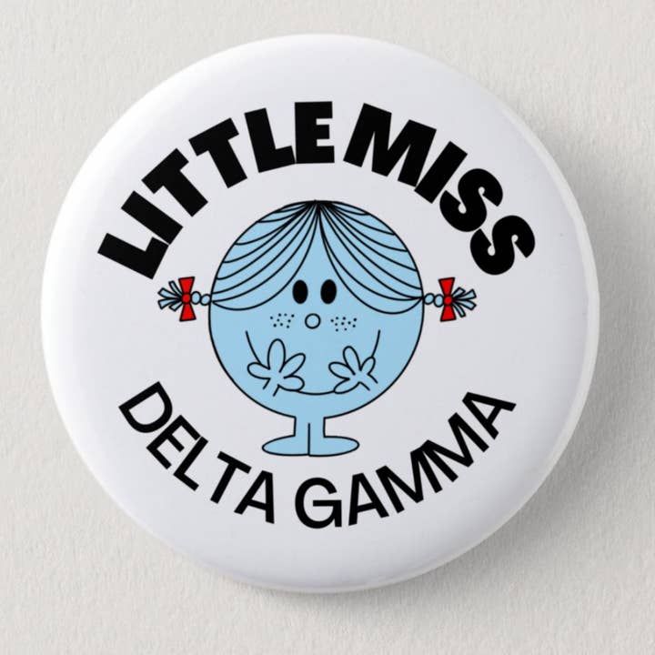 Spil Dag Knap - Lille Miss - Delta Gamma for engroshandel hos Made By Marissa Art