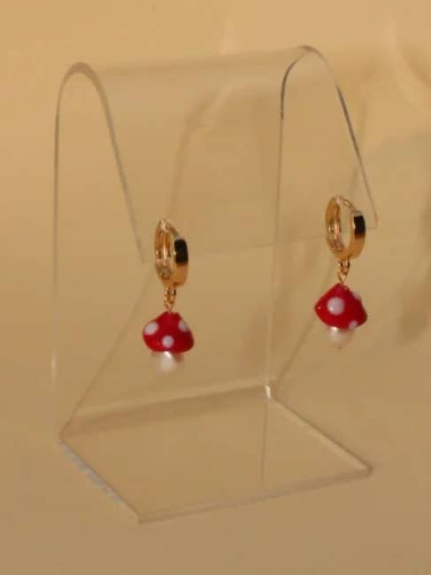 Deluxe oorbellen met paddestoel voor wholesale door CRUMi Stuff