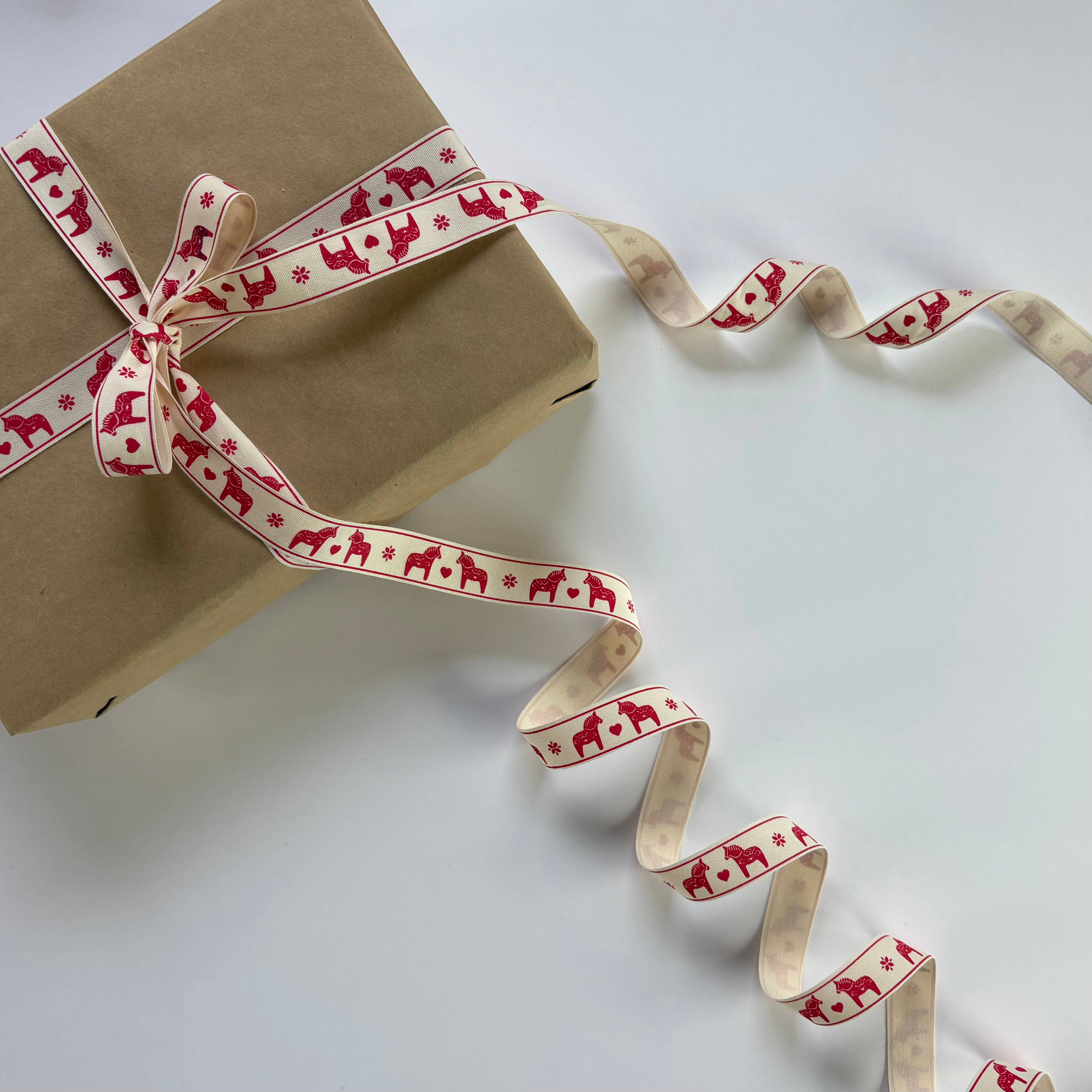 Scandinavian Hearts - Wholesale Ribbon - Gift Wrapping - Swedish Dala Horse Cotton Ribbon Gifts Crafts & Decor 5 yds1