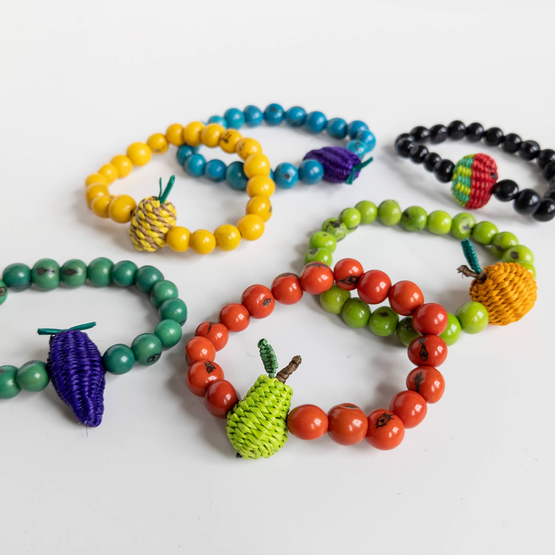 Belart Fair Trade - Wholesale Beaded Bracelet - Mini Assorted Iraca Fruticas- Fruit & Acai Seed Bracelet0