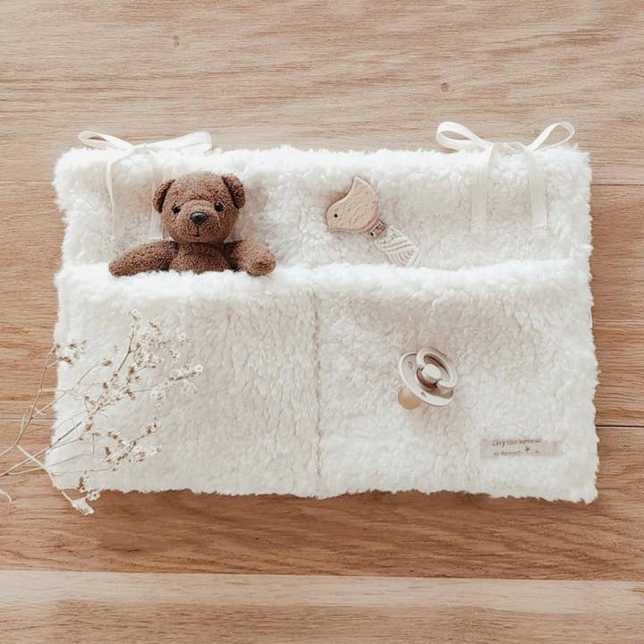 Blanket box/pacifier for baby bed Moumoute sheepskin style ecru for wholesale by Les p'tites Merveilles de Bérénice