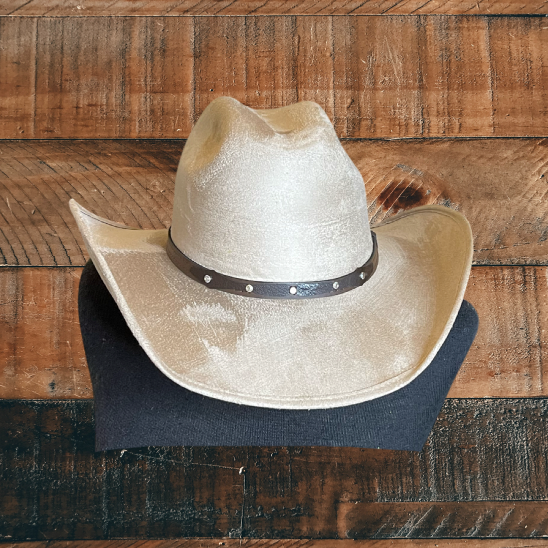 Nati Natash – wholesale Cowboyhatt - Unisex – Chihuahua cowboyhatt i veganskt mocka1