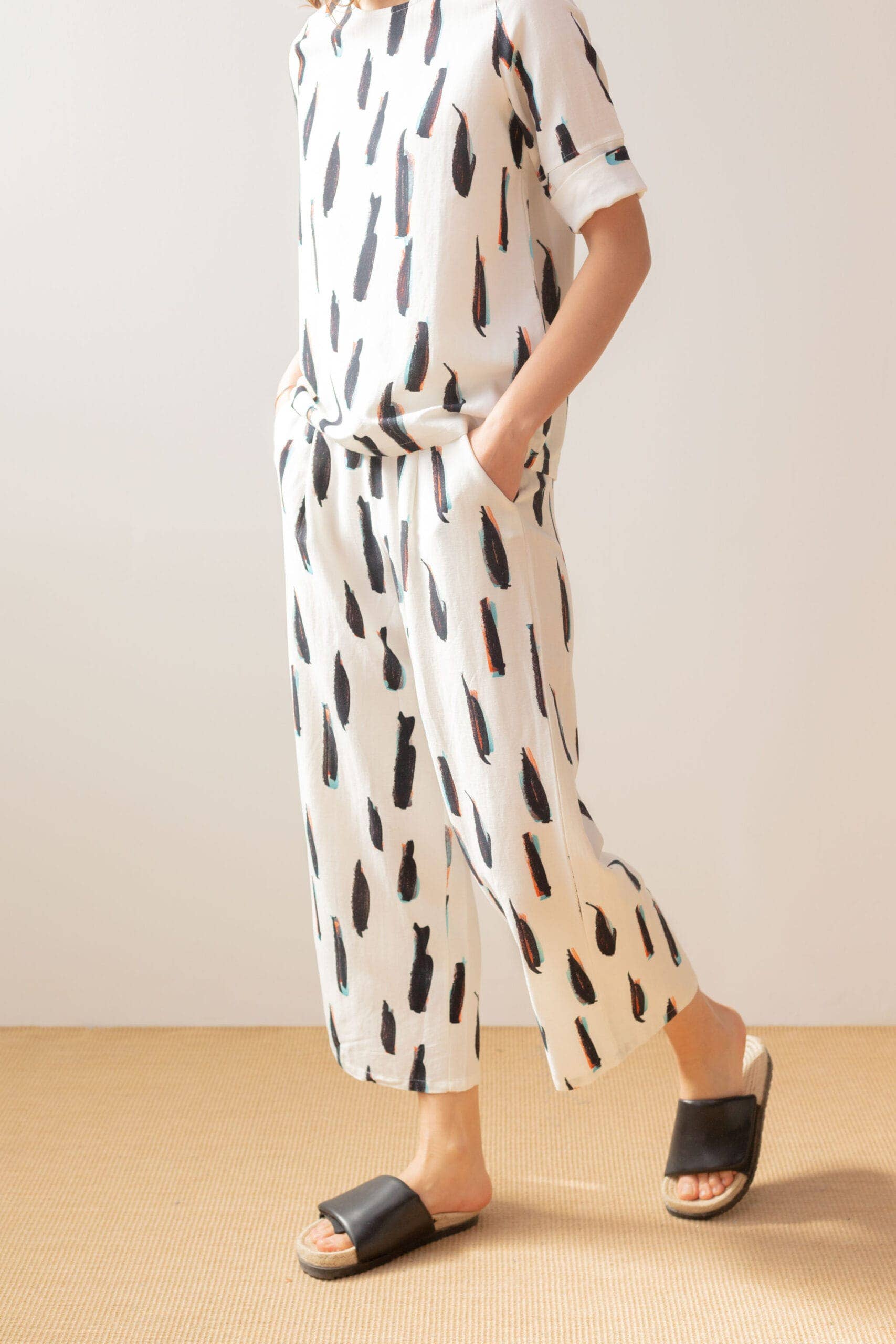 PAN Producto Básico - Wholesale Coat - Women's - Printed raw trousers2