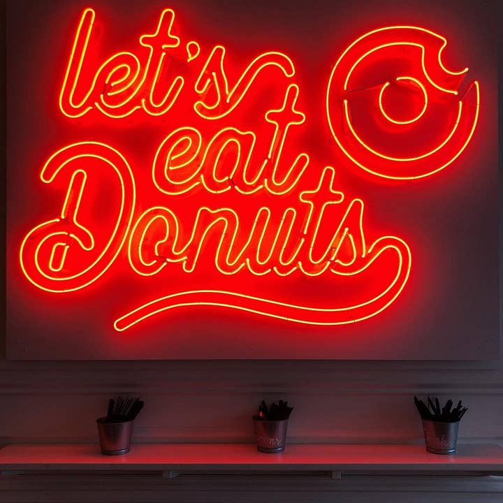 Letrero de neón Let's Eat Donuts para venta al por mayor de Aoos Custom