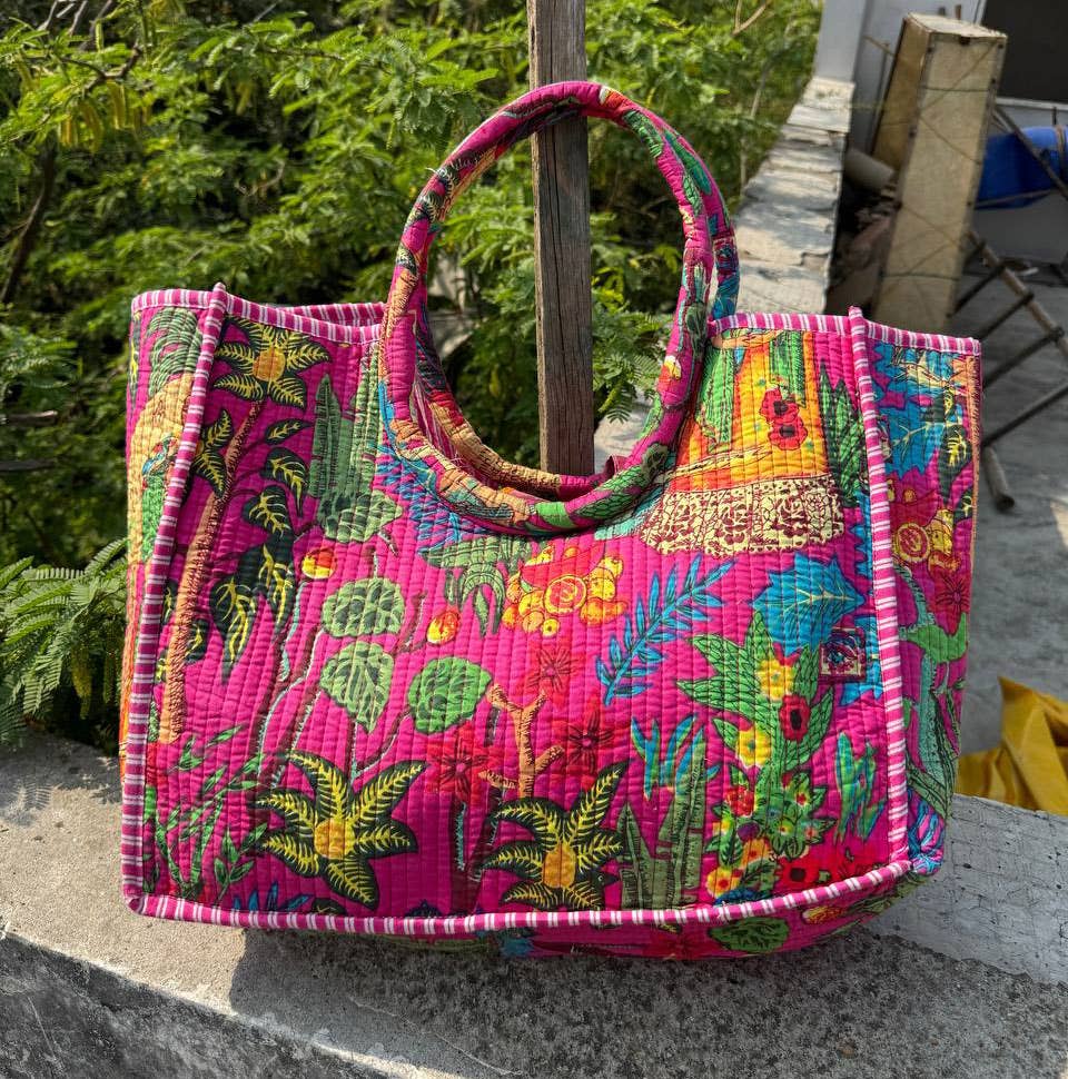 GYPSY STUDIO - Vente Sac porté épaule – femme - Grand sac de voyage matelassé en coton imprimé Frida Kahlo0
