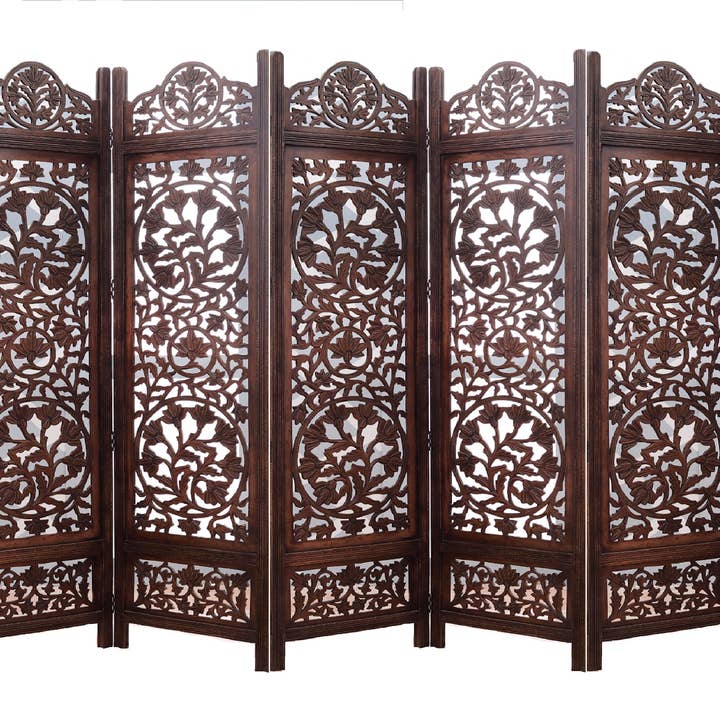 Raumteiler aus Mangoholz - 5-teiliger, handgefertigter Paravent mit Blumenmuster, Sichtschutz & Dekoration für Wohnzimmer, Schlafzimmer, Balkon & Büro - Braun (254x3x180 cm) für den Großhandel von iAnanas
