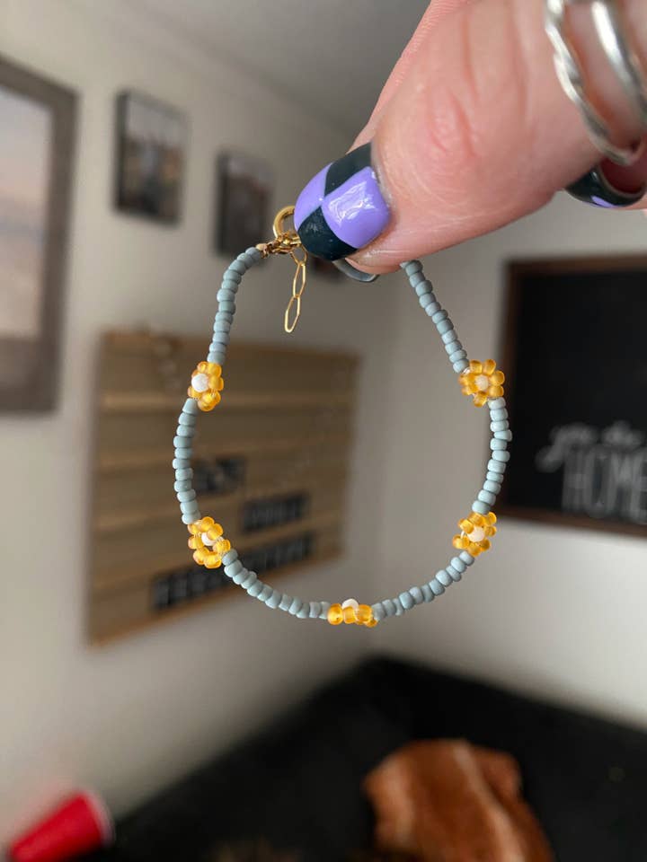 Goldie Daisy Bracelet for wholesale by Finnie’s Findings