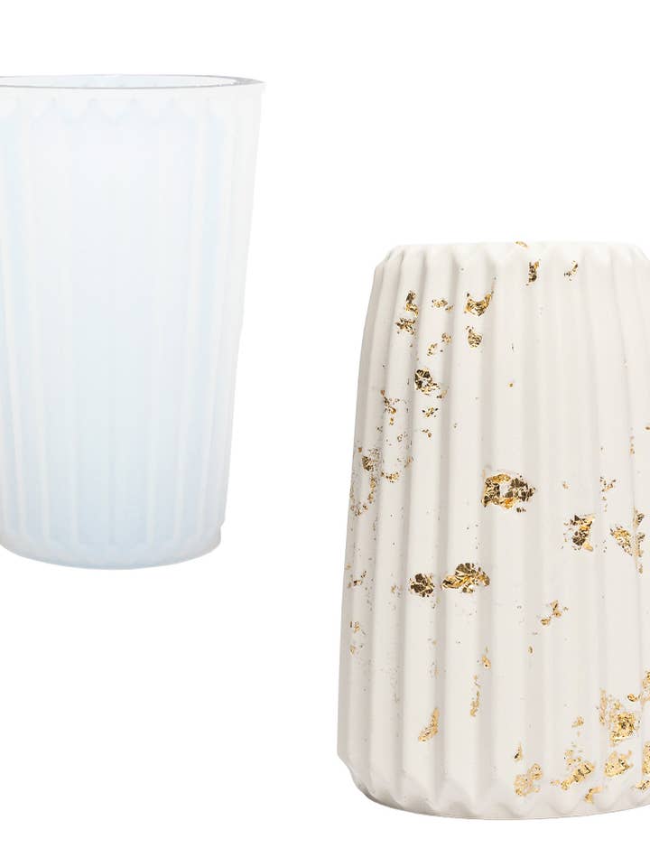 Silikonen mal 15,2 x 10,5 x 7,5 cm voor decoratieve Jesmonite vaas voor wholesale door Graine Créative