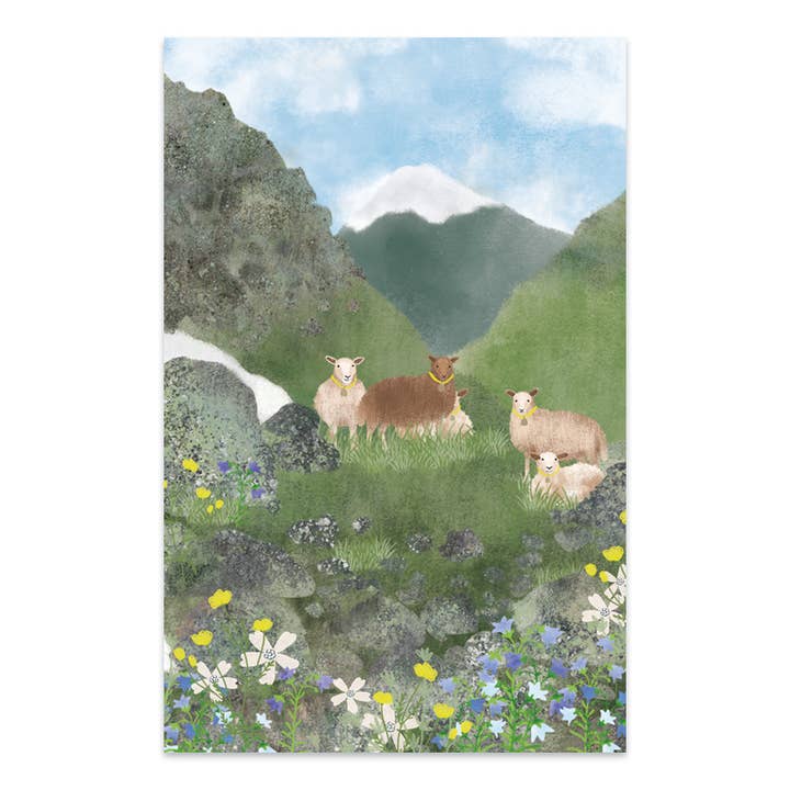 Mini kort med får i bergen för wholesale av The Lemonbird